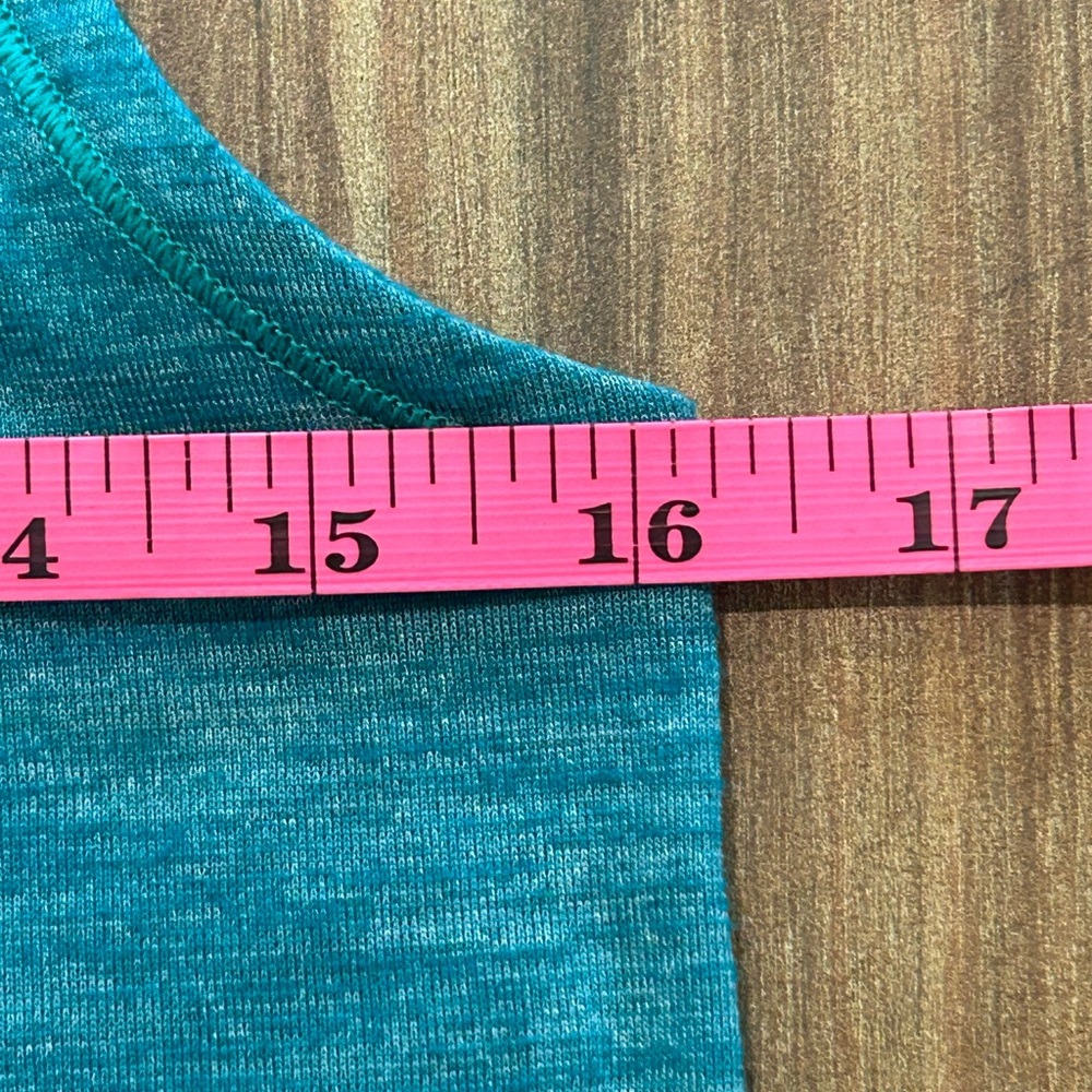 Lululemon Women’s Teal Racerback Athletic Tank Top | Sm or Size 4 - Picture 4 of 5